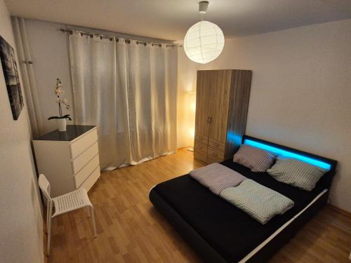 Friedrichsfelde Appartement | Schöne 3 Schlafzimmer Wohnung mit 4 Dopplbetten
