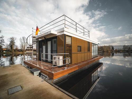 Godelheim Location De Bateaux | Schönes Hausboot in Höxter