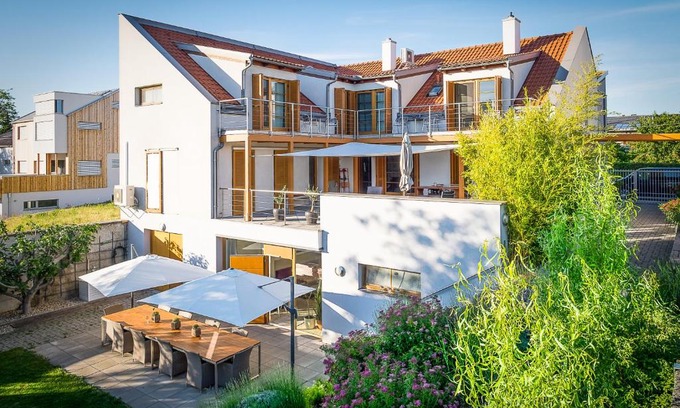 Weiden am See Maison | SCHEIBER Wein & Gästehaus