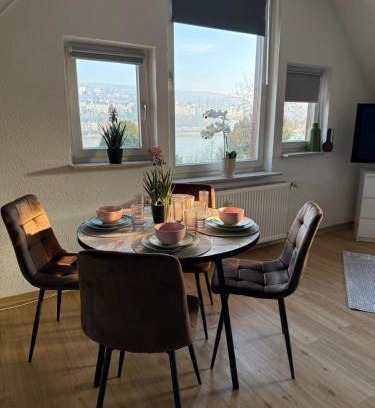 Mitte Appartement | Schickes Apartment am Rhein