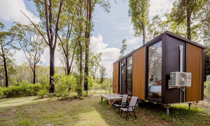 Ashby Heights Maison | Schlaraffenland 2 by Tiny Away
