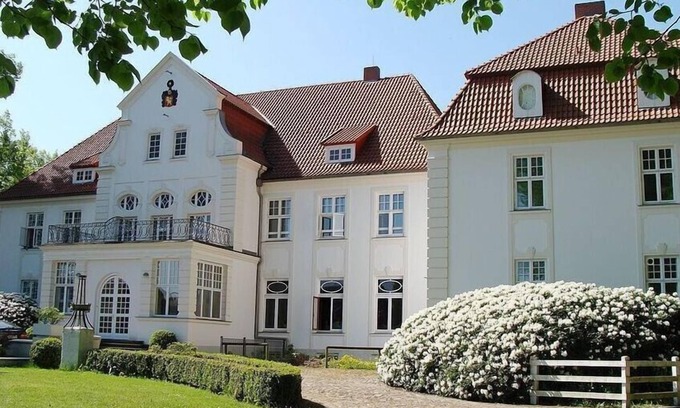 Badow Maison | Château de Badow Résidence de vacances confortable