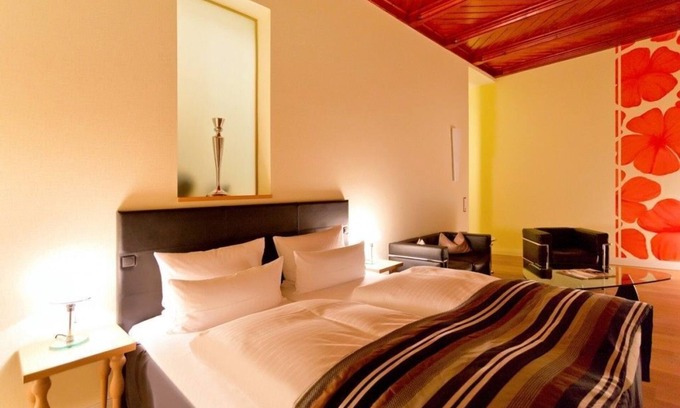 Lohme Appartement | Schloss Großes Doppelzimmer bis 2 Personen Parkblick - Schloss Ranzow - Privathotel, Wellness,