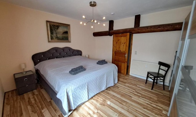 Hilbringen Appartement | Schloss Hilbringen Gesindewohnungen