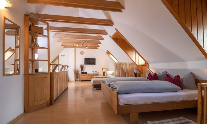 Graefenberg Appartement | Schwalbennest - Genusshof Pingold