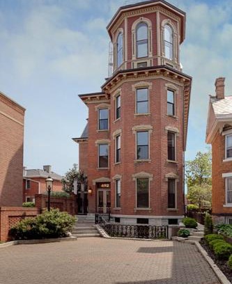 German Village Maison | Schwartz Castle