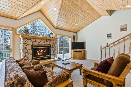 Sandpoint Maison | Schweitzer Ullr Retreat