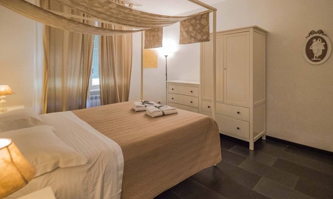 Cinque Terre Appartement | Sciacchetrà Ground Floor Apartment with AC