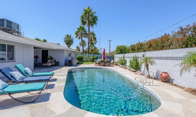 Village Grove Maison | Séjour de luxe dans la vieille ville de Scottsdale avec piscine chauffée et green
