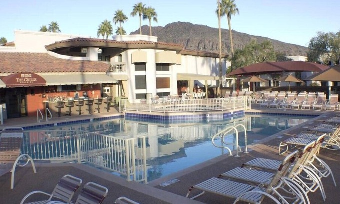 Arcadia Appartement | Scottsdale Camelback Resort Elegant Studio with Picnic Area