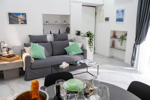 Historical Center Appartement | Scugnizzo Apartment SMART
