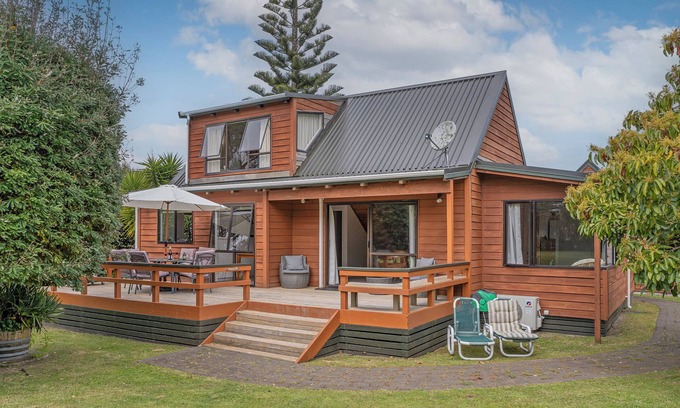 Pauanui Maison | Sea Breeze Bach - Pauanui Holiday Home