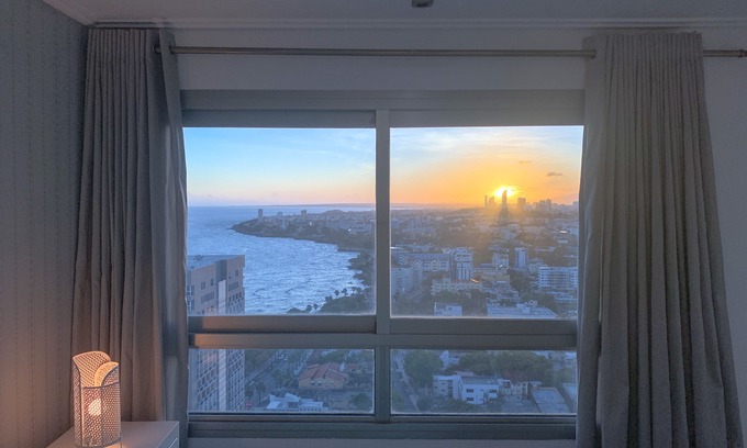 San Geronimo Appartement | SEA + City View - High Floor with balcony ☀