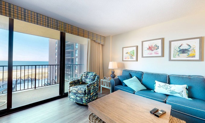 Bethany Beach Copropriété | Sea Colony Ocean 5th floor condo w/ tennis court, pool, and elevator