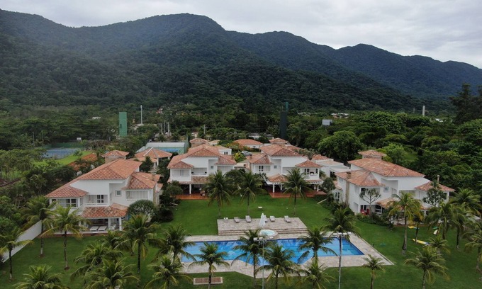 Maresias Maison | Sea front house in exclusive condominium - best of Maresias