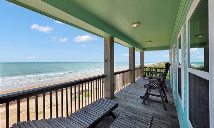 Gilchrist Maison | Sea Mist -2 bedrooms, 2 bathrooms, front row, sleeps 6.