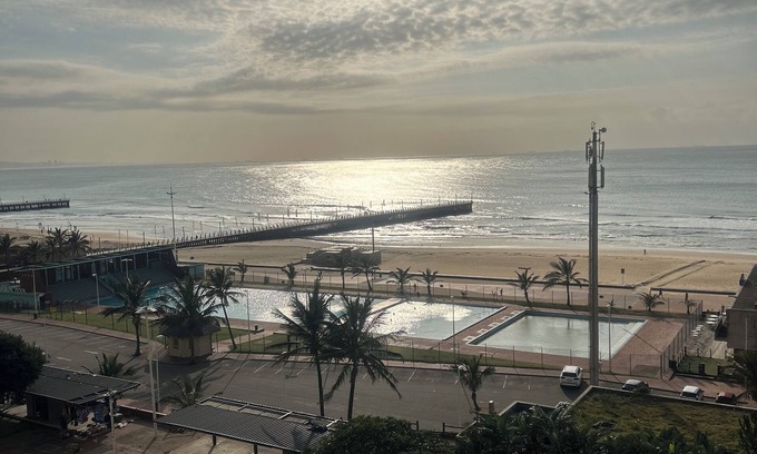 South Beach Appartement | Sea View Apartment, 3 min Walk to Ushaka Marine and 1 min Walk to the Beach