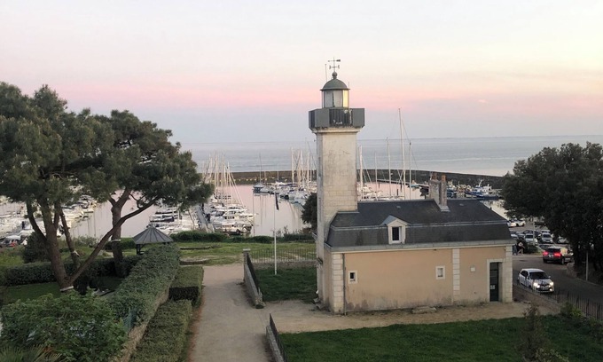 Loire-Atlantique Appartement | APPARTEMENT VUE SUR MER PLAGE DE LA NOEVEILLARD