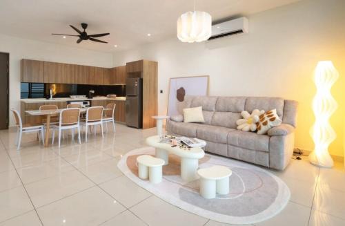Masai Appartement | Sea View Cozy 2BR Green Haven -Permas Masai CIQ -7 to 9pax