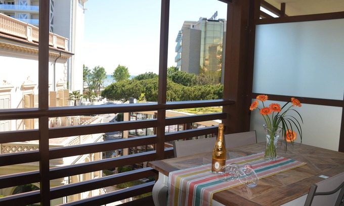 Marina Centro Appartement | Sea View Embassy Apartment