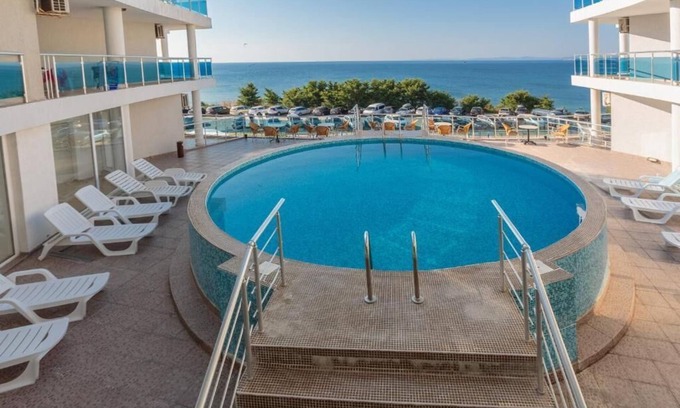 Ravda Appartement | Sea view, first line studio in Ravda