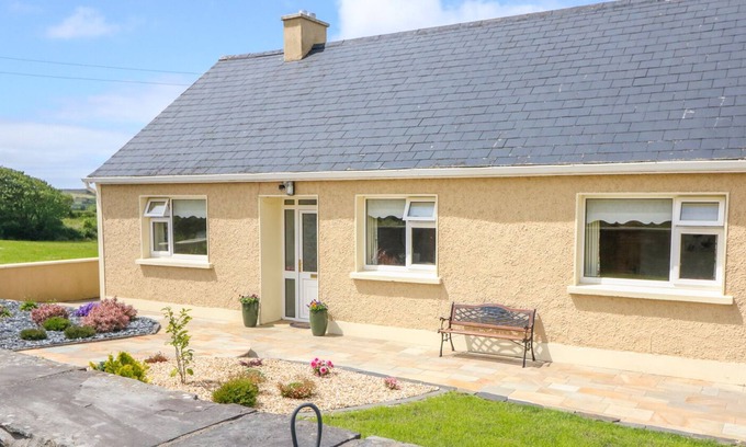 Miltown Malbay Maison | Sea View Hideaway, LAHINCH, COMTÉ DE CLARE