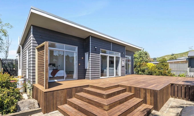Waihi Beach Maison | Sea you on Leo Summar
