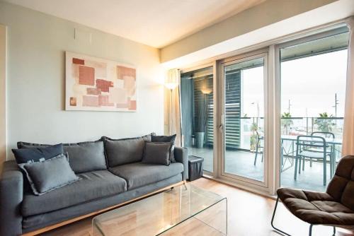 Diagonal Mar i el Front Maritim del Poblenou Maison | Seafront suite with terrace