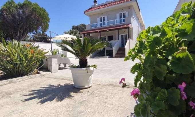Municipio 5 Appartement | Seagull Apartment - Sea front and Airport Bari