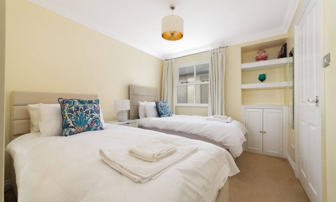 Castletown Appartement | Seal Rock - a seaside pet friendly apartment