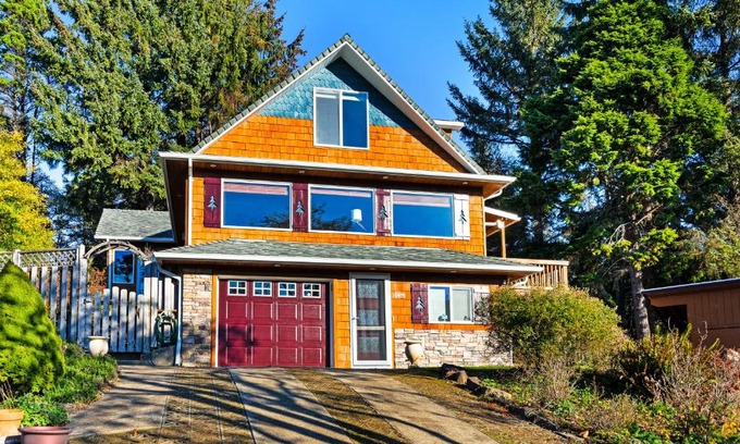 Seal Rock Maison | Seal Rock Getaway