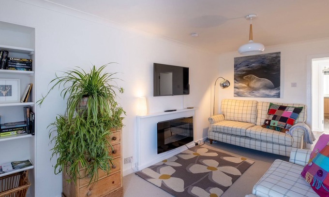 Buckie Cottage | Seal View, PORTGORDON