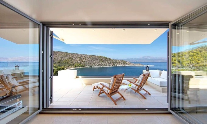 Katakali Villa | Sealicious Crystal Retreat - The Ultimate Getaway