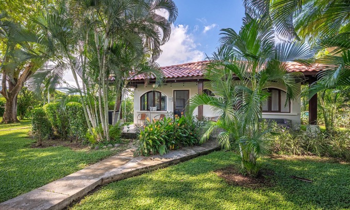 Potrero Appartement | Seas the Day: Tranquil Retreat in Playa Potrero