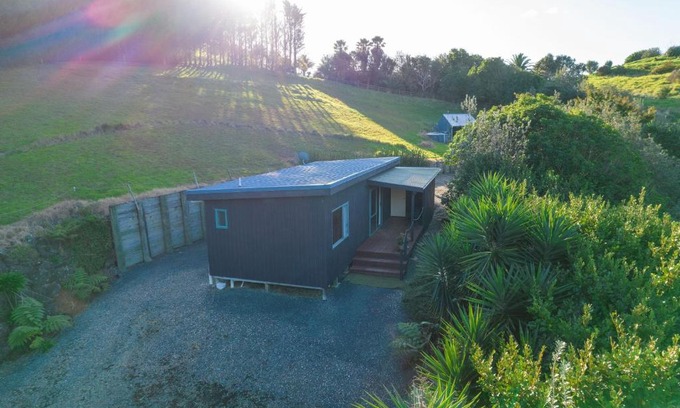 Mahinepua Maison | Seascape Cottage - Mahinepua Bay Clifftop Retreat
