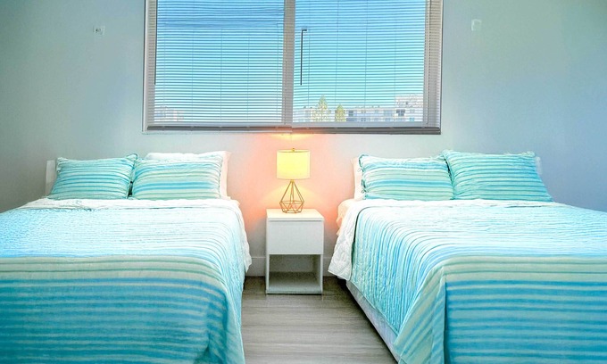 Eastern Shores Appartement | Seaside Breeze, New Clean Views