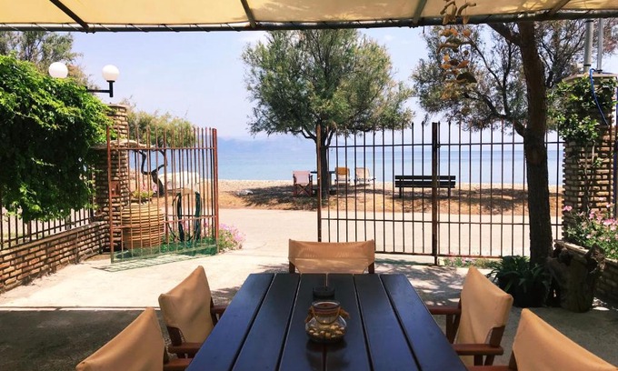 Aigialeia Maison | Seaside House