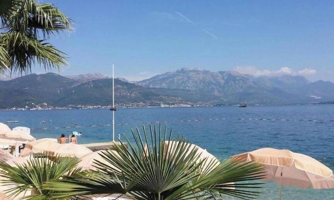 Bijela Appartement | SeaSide House