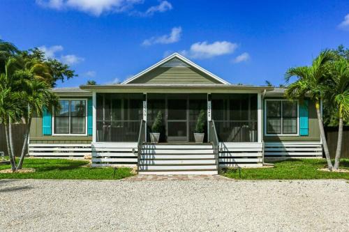 Iona Maison | Seaside Oasis 52