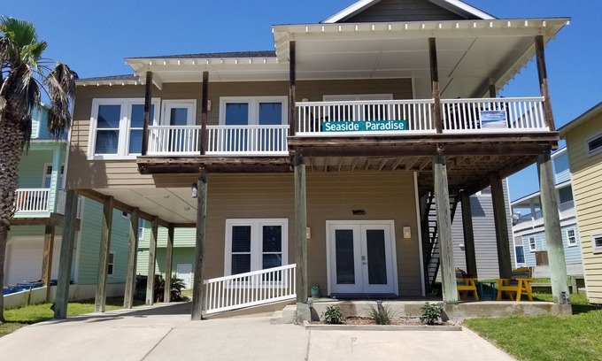 Sand Point Maison | Seaside Paradise - 4BR / 3BA - Grande terrasse! Près de la plage et de la piscine!