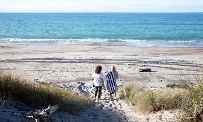 Pukehina Maison | Seaside Sanctuary - Wedding spot on the beach
