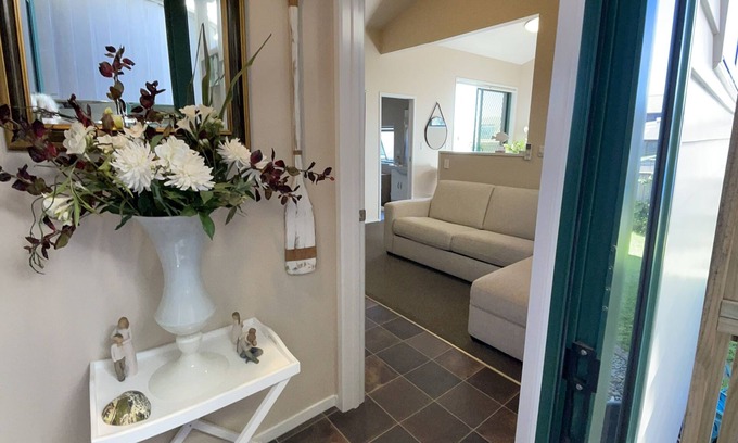 Ohope Appartement | Seaside Studio Apartment with sea view deck