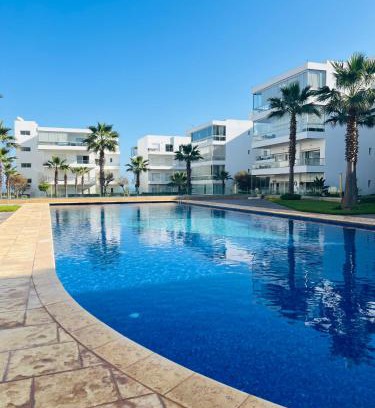 Tamariss Appartement | Seaside studio with pool