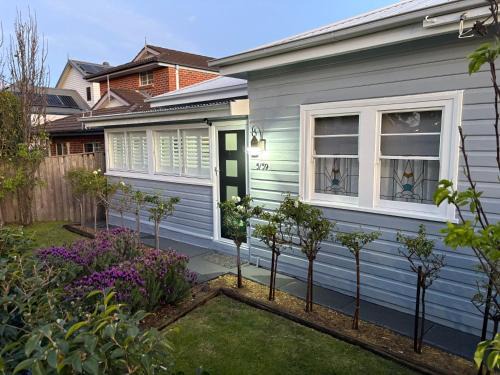 Shellharbour Maison | Seaside Village Cottage Charm