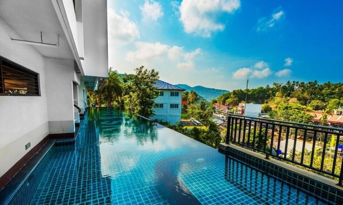 Karon Appartement | Seaview apartment Karon beach, rooftop pool SS410