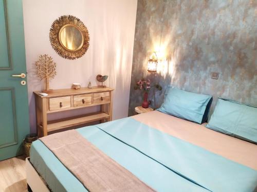 Sarakiniko Appartement | SeaView Backyard