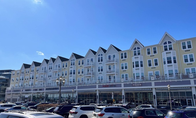 Long Branch Maison | Seaview Escape~ 5 minute stroll to Beach & Private Outdoor entertainment Area