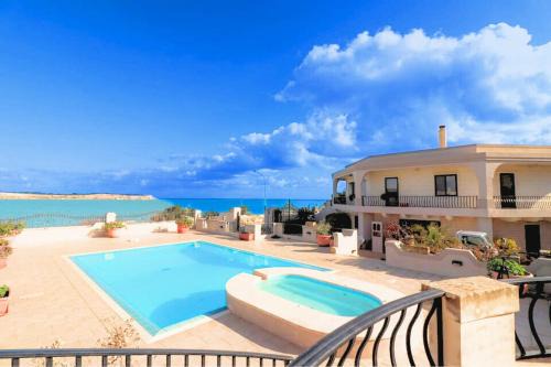 Santa Maria Estate Villa | Seaview Octagon Villa with Pool & Outdoor Whirlpool