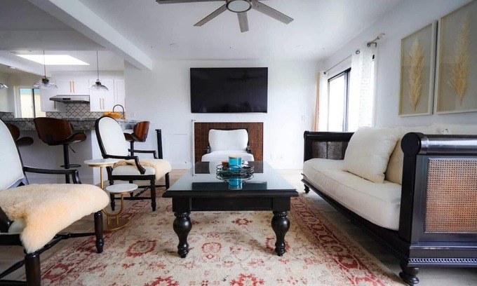 Port Hueneme Maison | SeaView, Pool, HotTub, W/D, Bikes, Gated Community