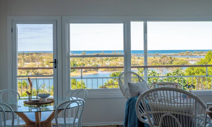 East Ballina Appartement | Seaview - Stunning Coastal Views, Pet Friendly 🐾